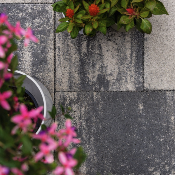 Tobermore Madison Slate with flowers