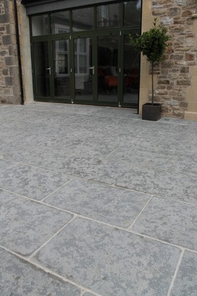 Paveworld Heritage Ash Grey Limestone paving natural variation